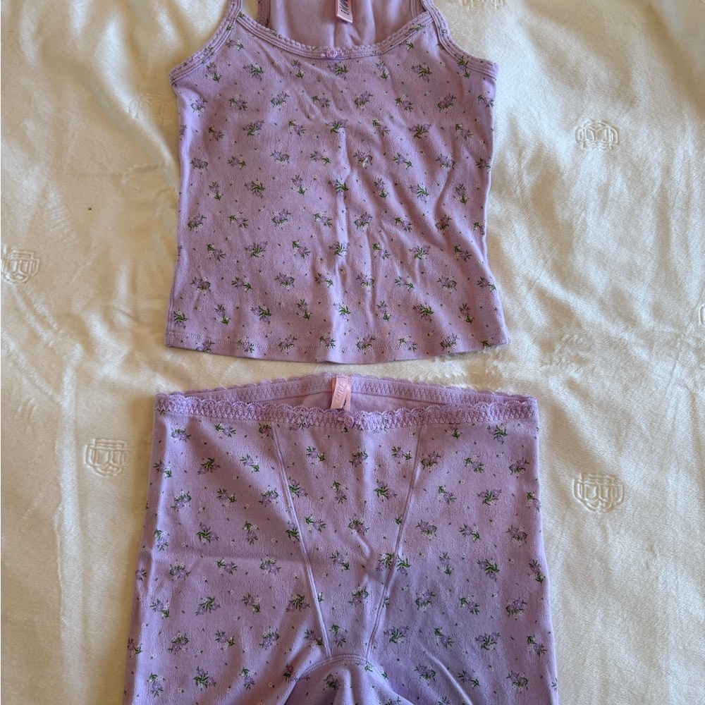 SKIMS Purple Floral PJ/lounge Set